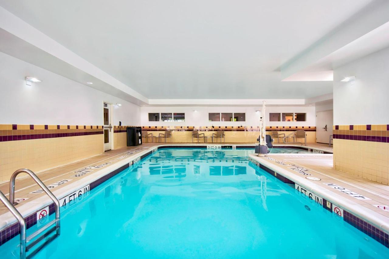 Springhill Suites Erie Kearsarge Kültér fotó